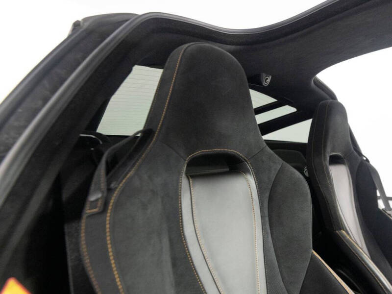 2021 McLaren 720S Performance