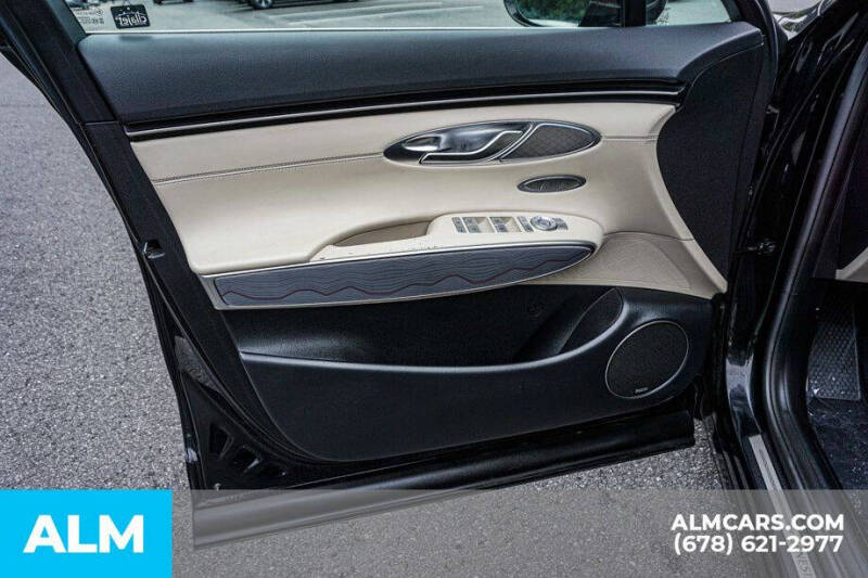 2022 Genesis GV70 2.5T Standard