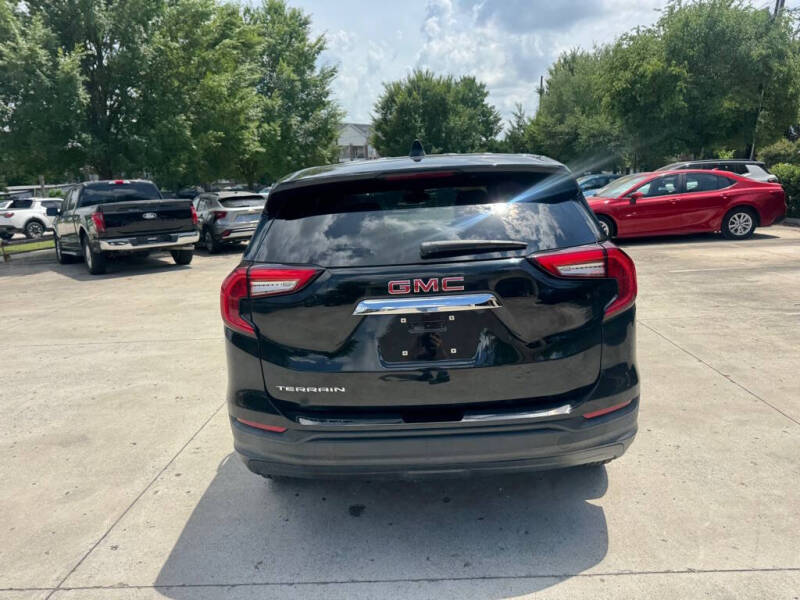 2024 GMC Terrain SLE