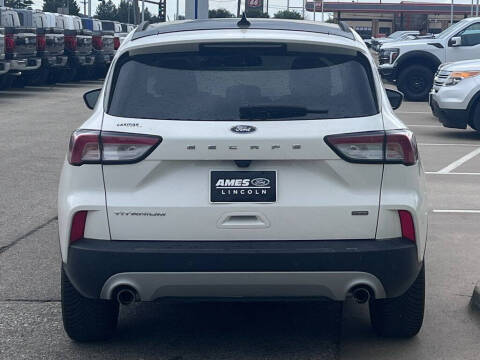 2020 Ford Escape Hybrid Titanium