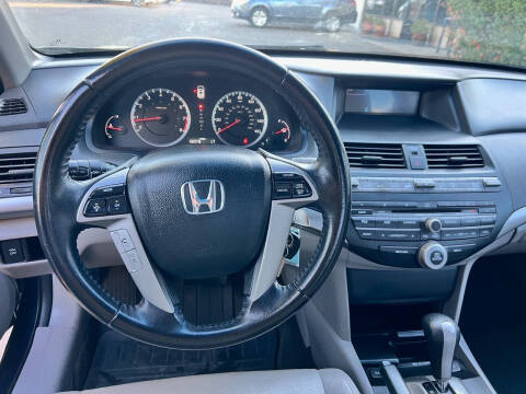 2010 Honda Accord EX-L V6 w/Navi