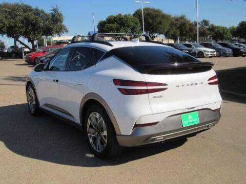 2024 Genesis GV60 Standard