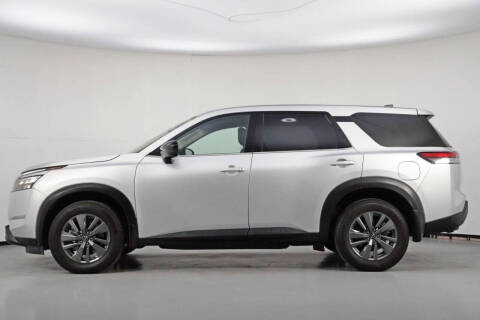 2024 Nissan Pathfinder S