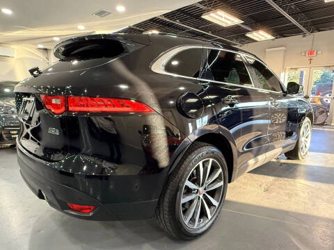 2019 Jaguar F-PACE 30t Prestige