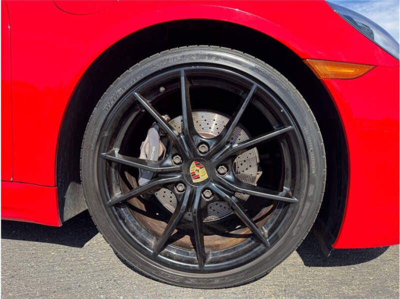 2021 Porsche 718 Boxster