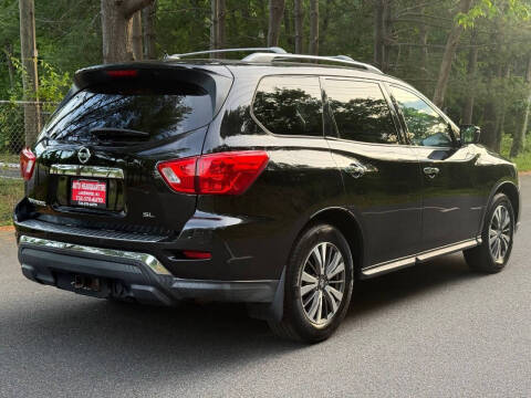 2017 Nissan Pathfinder SL