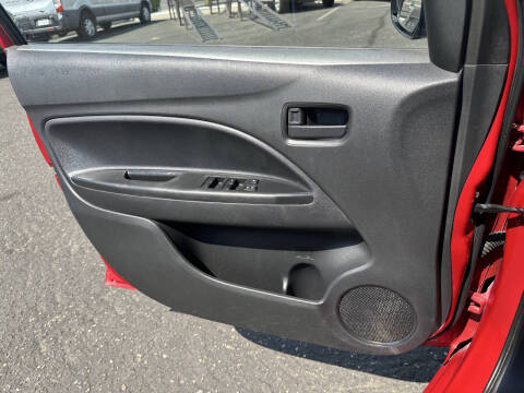 2021 Mitsubishi Mirage ES