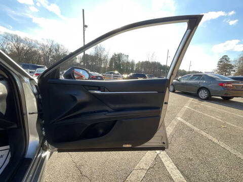 2019 Toyota Camry SE