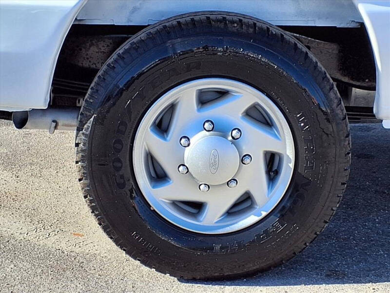 2013 Ford E-Series E-250