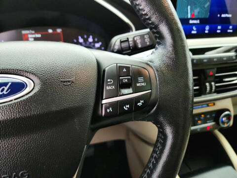 2020 Ford Escape SEL