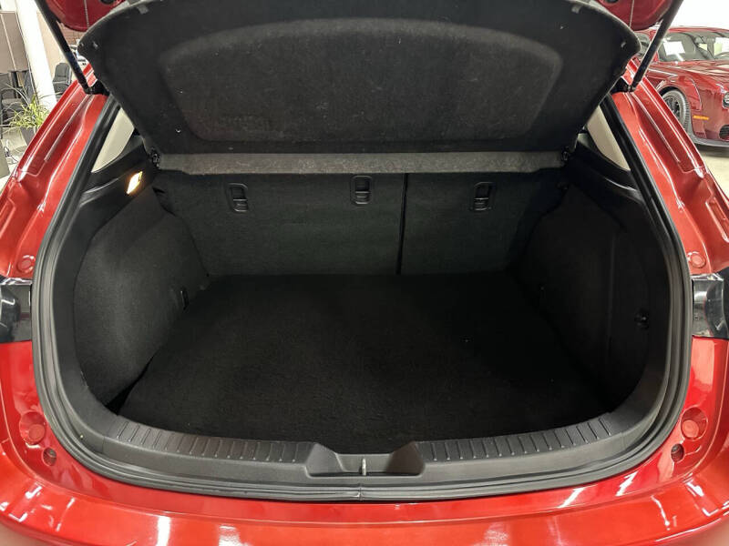 2017 Mazda MAZDA3 Sport