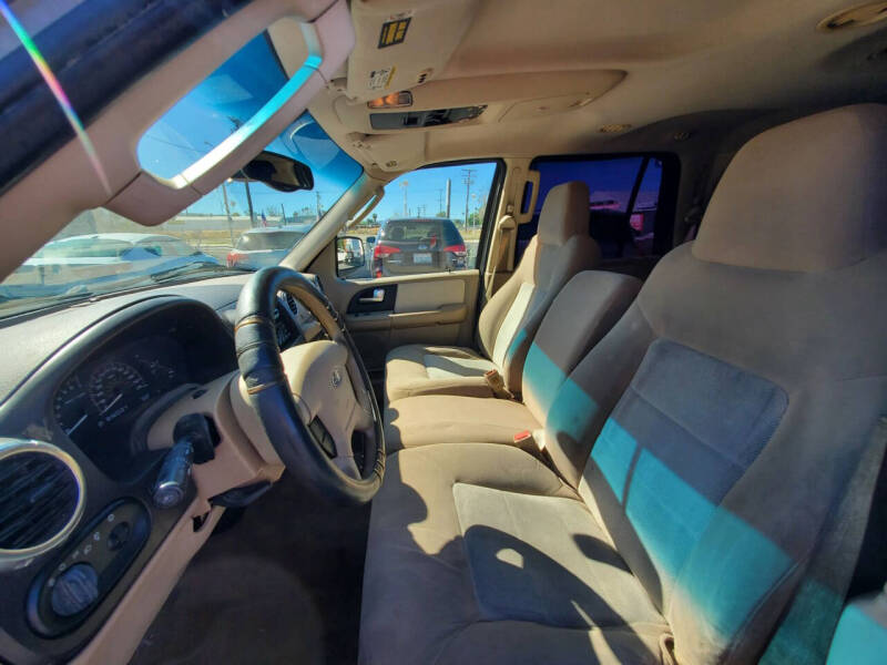 2003 Ford Expedition XLT