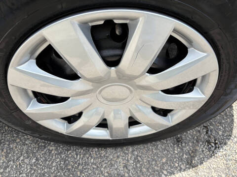 2009 Nissan Versa 1.8 S