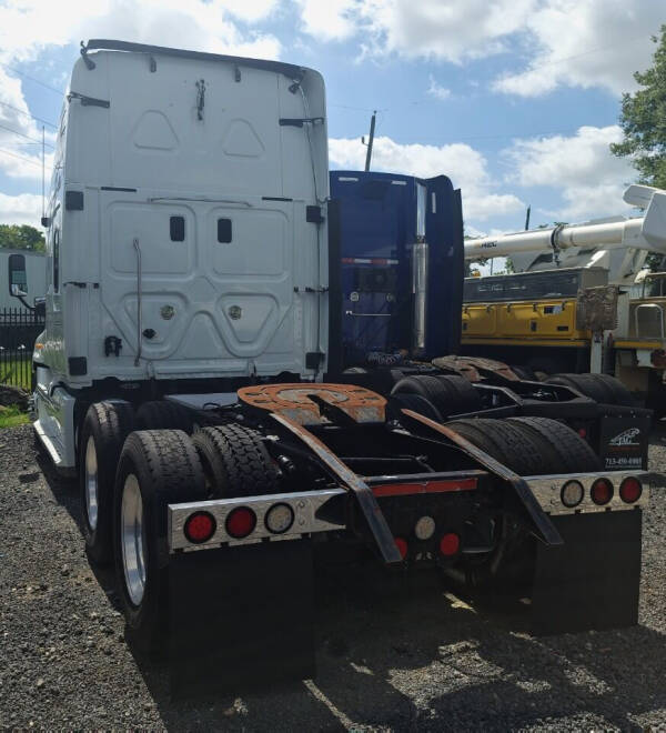 2011 Freightliner Cascadia