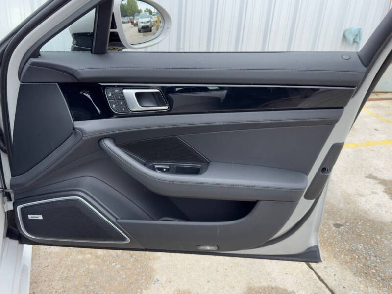 2022 Porsche Panamera 4S E-Hybrid