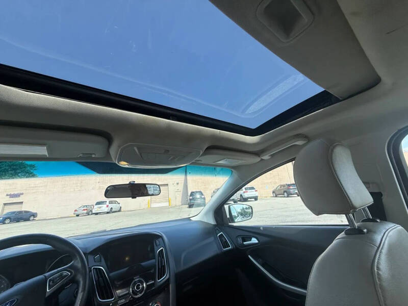 2017 Ford Focus Titanium