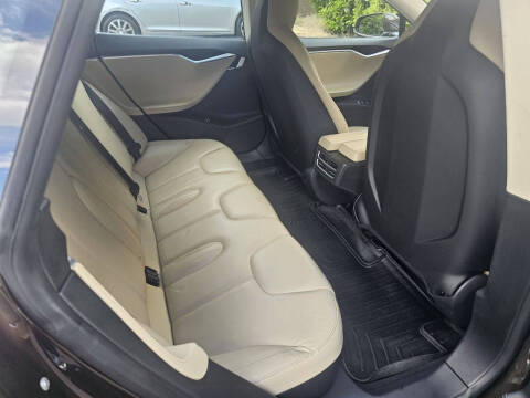 2014 Tesla Model S 85
