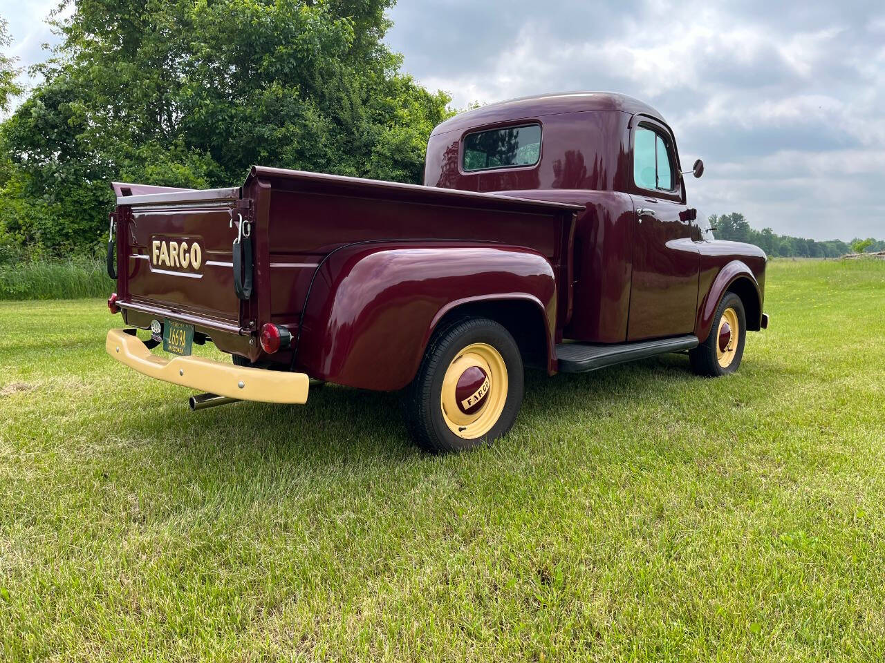 1953 Fargo FP108 Half Ton Short Box 10