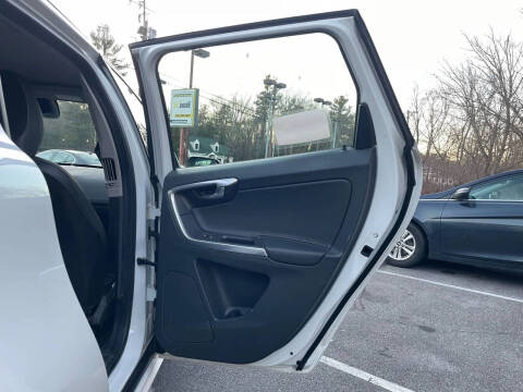 2016 Volvo XC60 T5 Drive-E