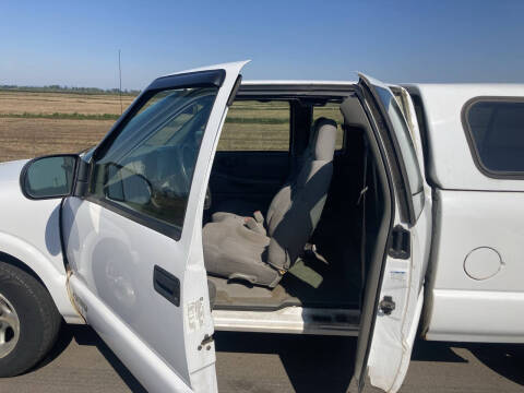 2003 Chevrolet S-10 LS