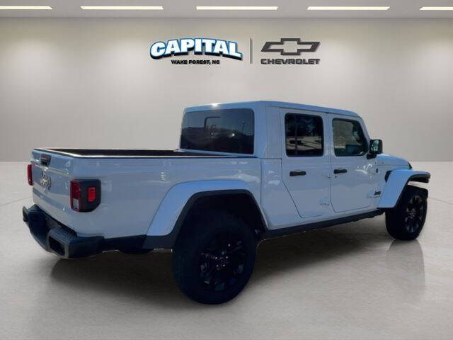 2025 Jeep Gladiator NightHawk