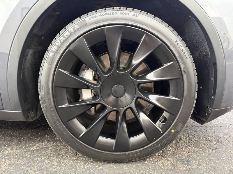 2022 Tesla Model Y Long Range