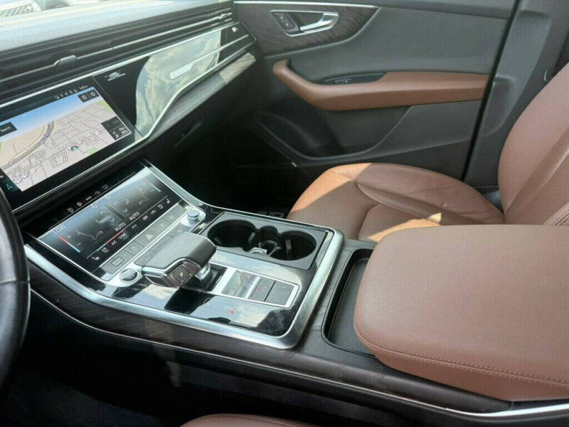 2021 Audi Q8 quattro Premium Plus 55 TFSI