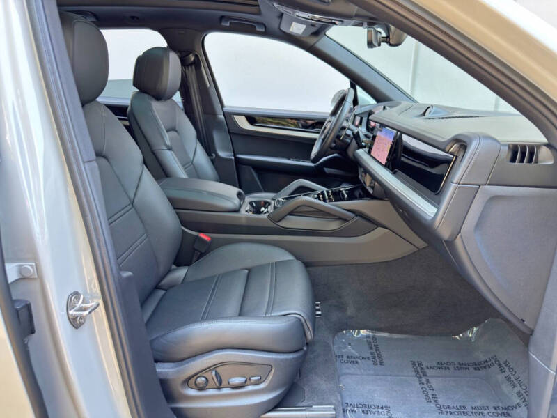 2025 Porsche Cayenne