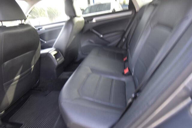 2016 Volkswagen Passat