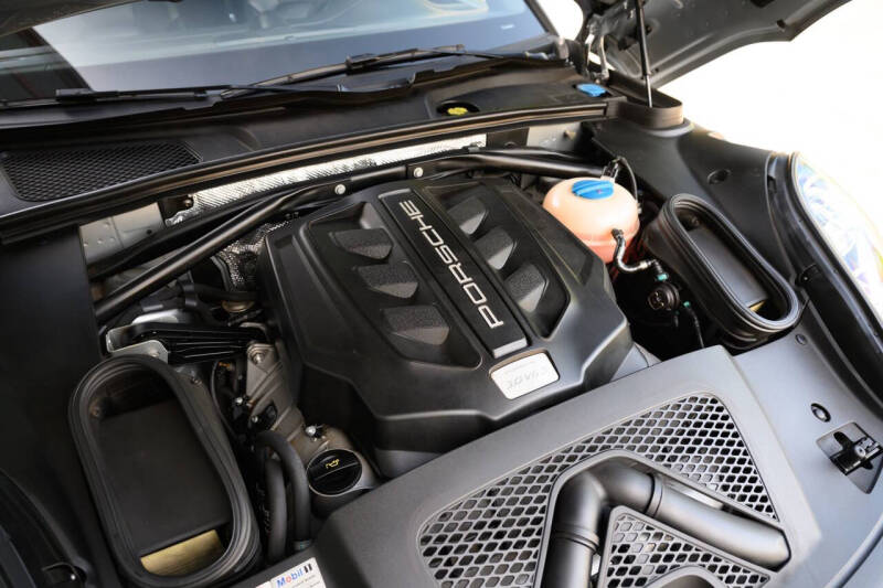 2015 Porsche Macan S
