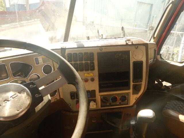 2008 Mack Granite GU713