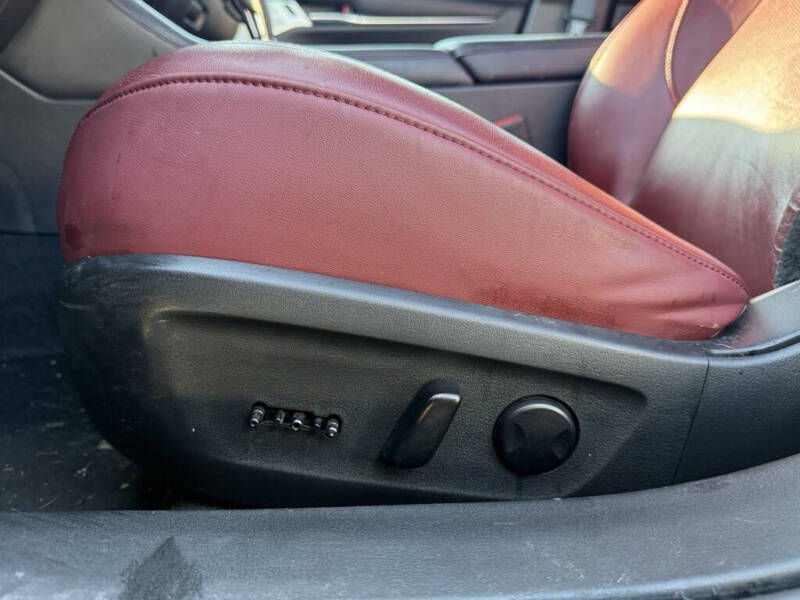 2023 Mazda Mazda3 Hatchback 2.5 S Carbon Edition