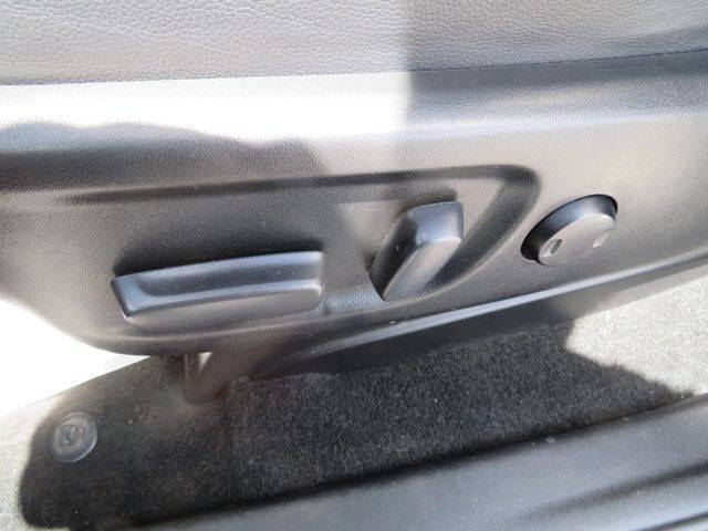 2017 Toyota Sienna SE 8-Passenger