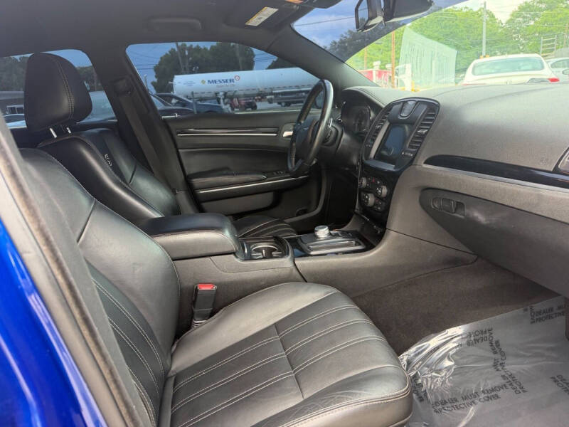2019 Chrysler 300 S