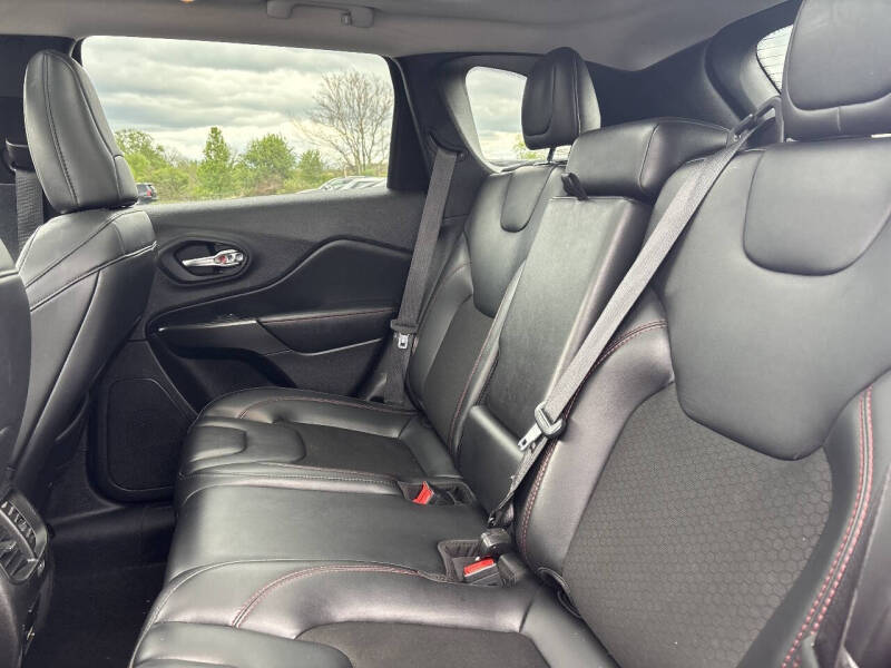 2021 Jeep Cherokee Trailhawk