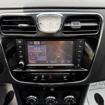 2013 Chrysler 200 Limited