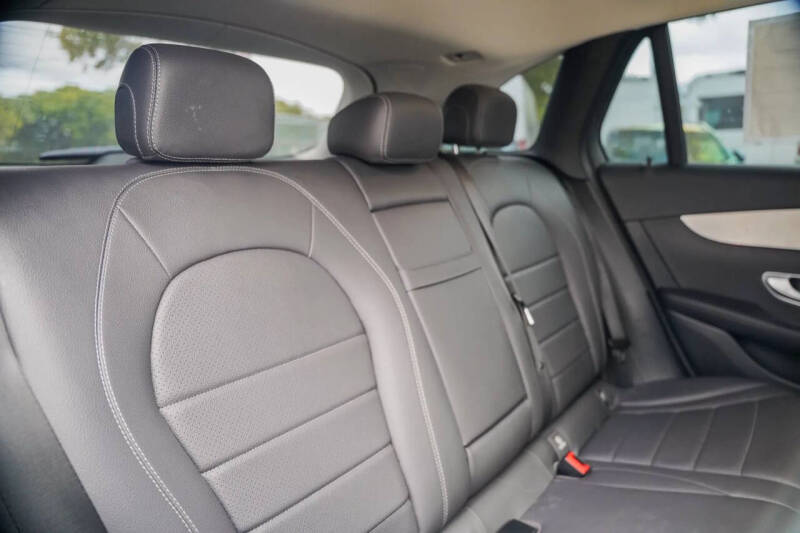 2021 Mercedes-Benz GLC GLC 300