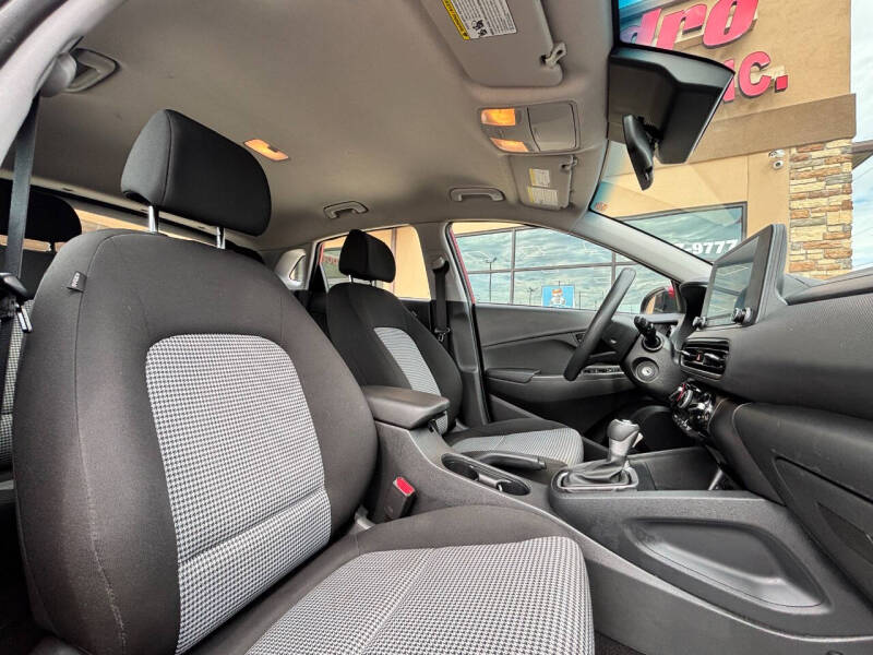 2023 Hyundai Kona SE