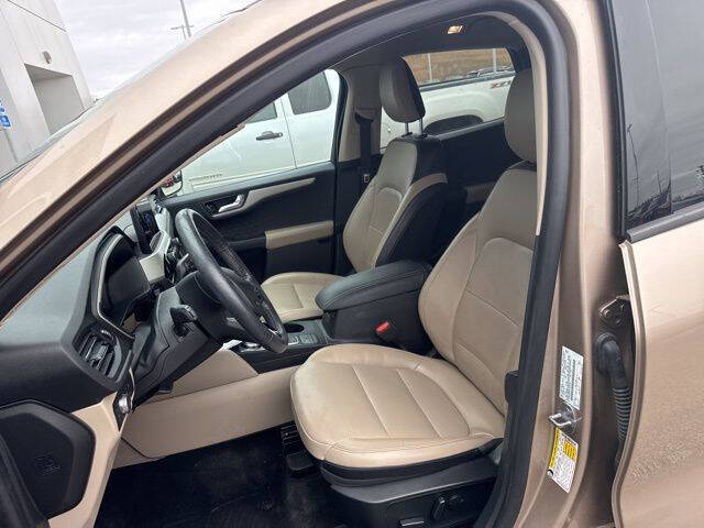 2020 Ford Escape SEL