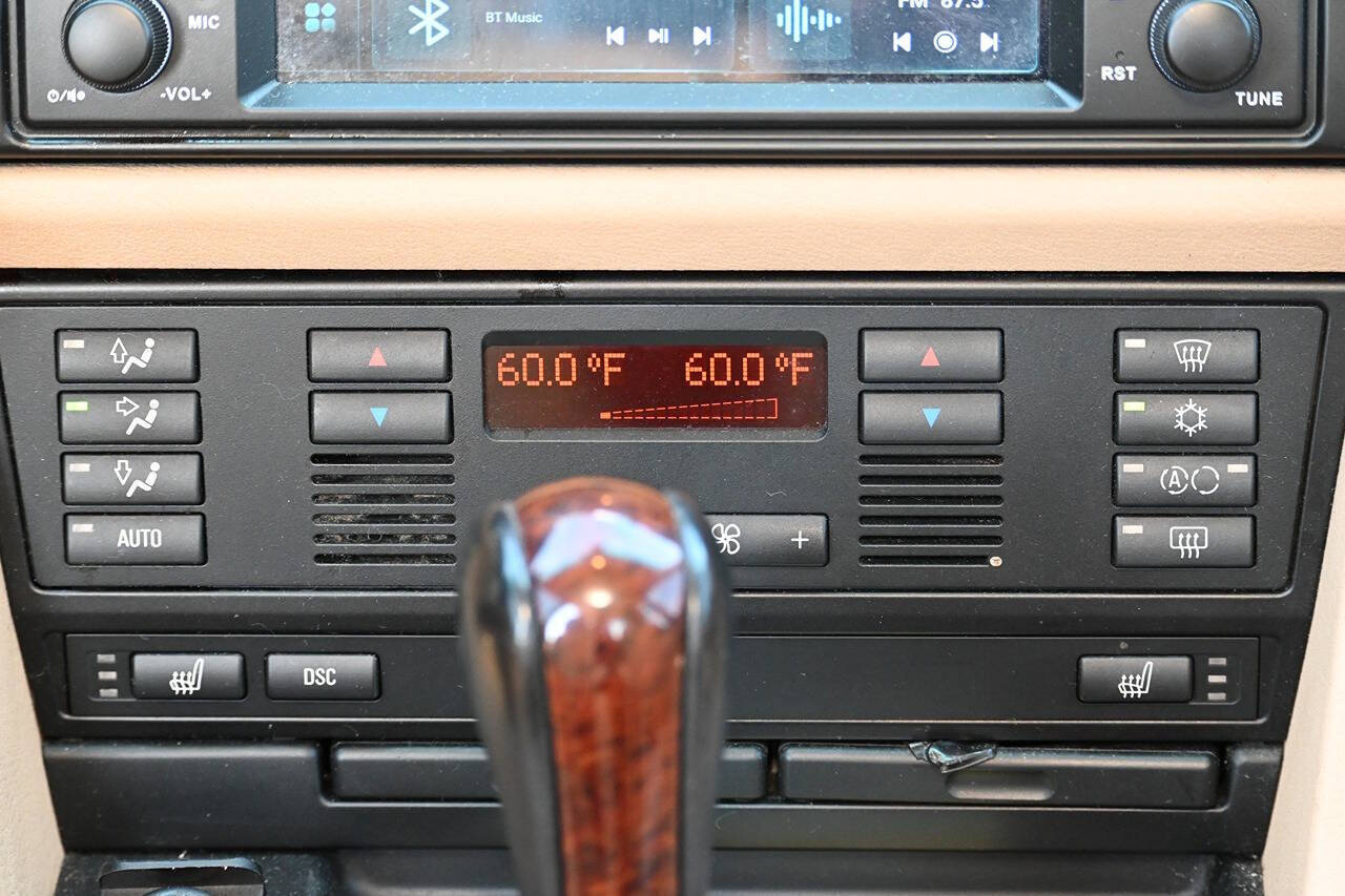 2003 BMW 5 Series 26