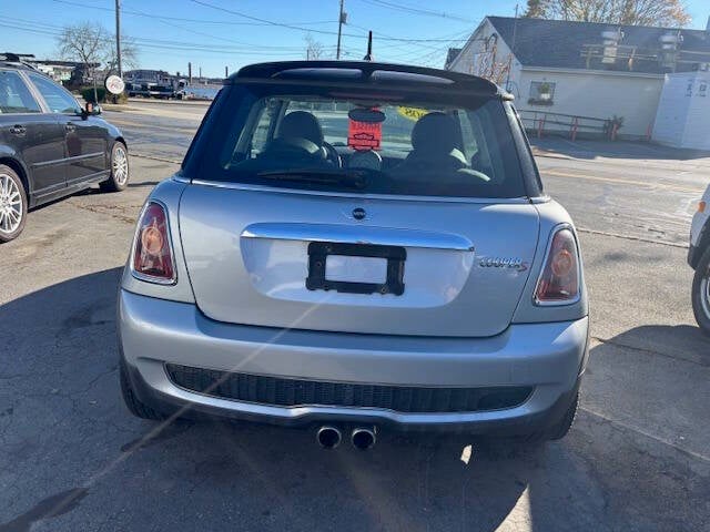 2008 MINI Cooper S photo 3