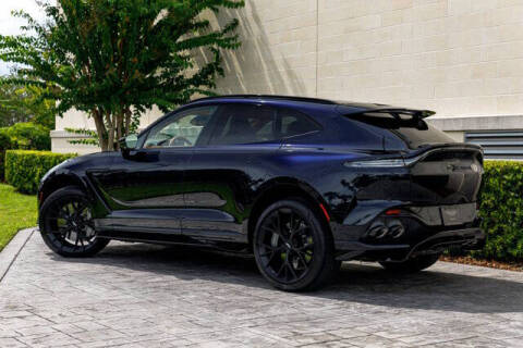 2025 Aston Martin DBX 707