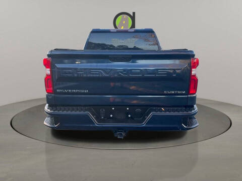 2021 Chevrolet Silverado 1500 Custom