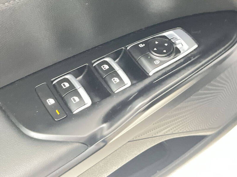 2023 Kia K5