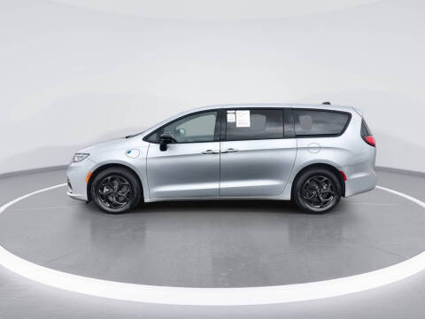 2023 Chrysler Pacifica Plug-In Hybrid Limited
