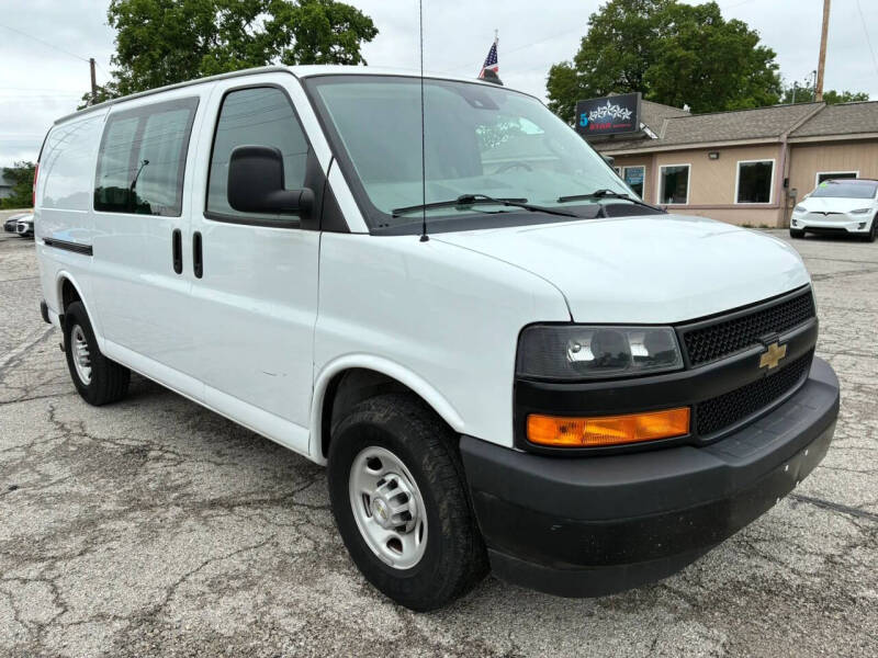 2022 Chevrolet Express 2500