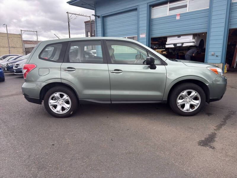 2015 Subaru Forester 2.5i