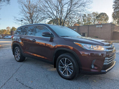 2019 Toyota Highlander for sale at United Luxury Motors in Stone Mountain GA