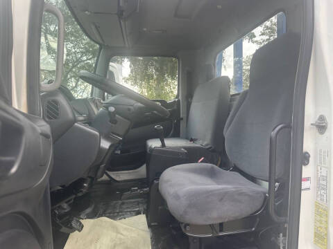 2014 Hino 268