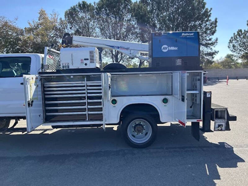 2022 Chevrolet Silverado 5500HD